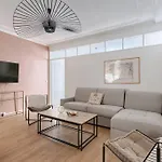 Louvre Montorgueuil Historical Center 3Br-8P